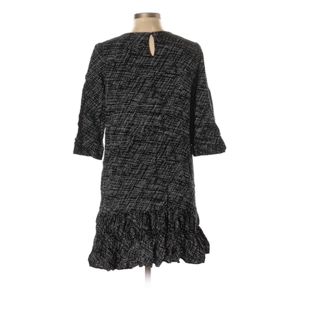 Metaphor Swing Dress Ruffle Bottom - Picture 3 of 12